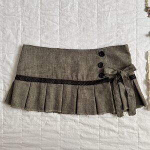 ଘ꒰eatmysweetheart pleated gray mini skirt w a bow౨ৎ :･ﾟ